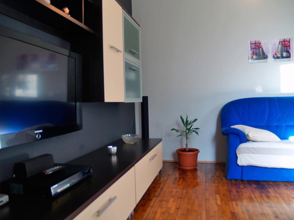 Roses Apartment Lukoran Ngoại thất bức ảnh