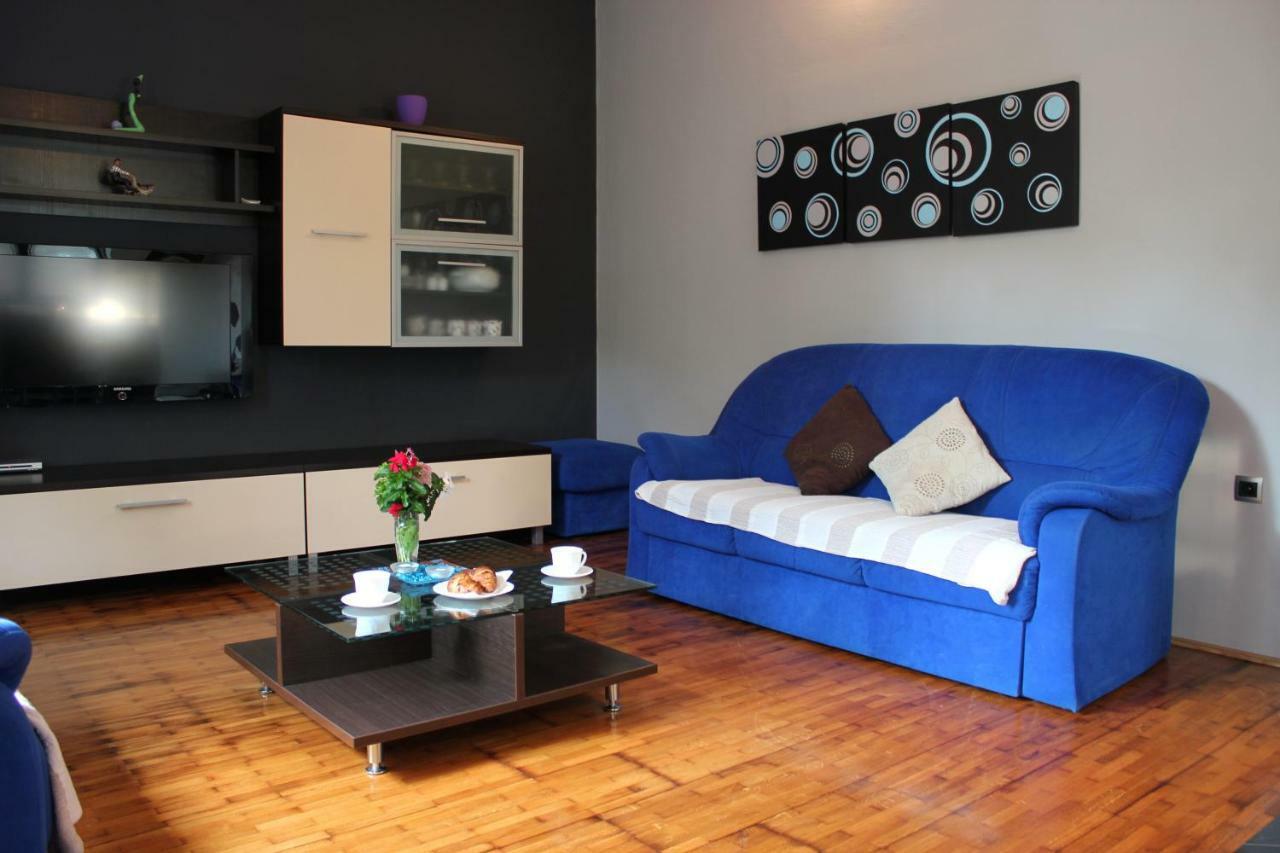 Roses Apartment Lukoran Ngoại thất bức ảnh